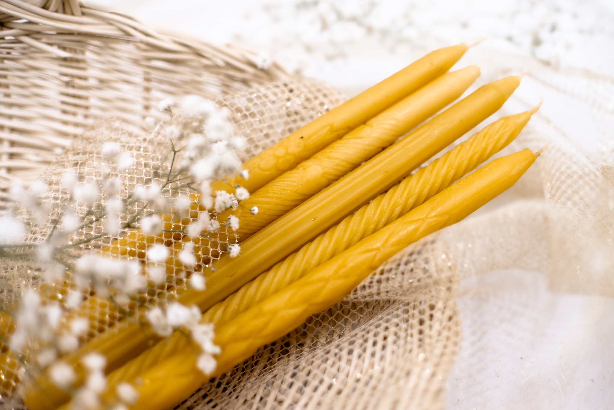 Zestaw 3 cienkich świec ze 100% wosku pszczelego - obrazek 2