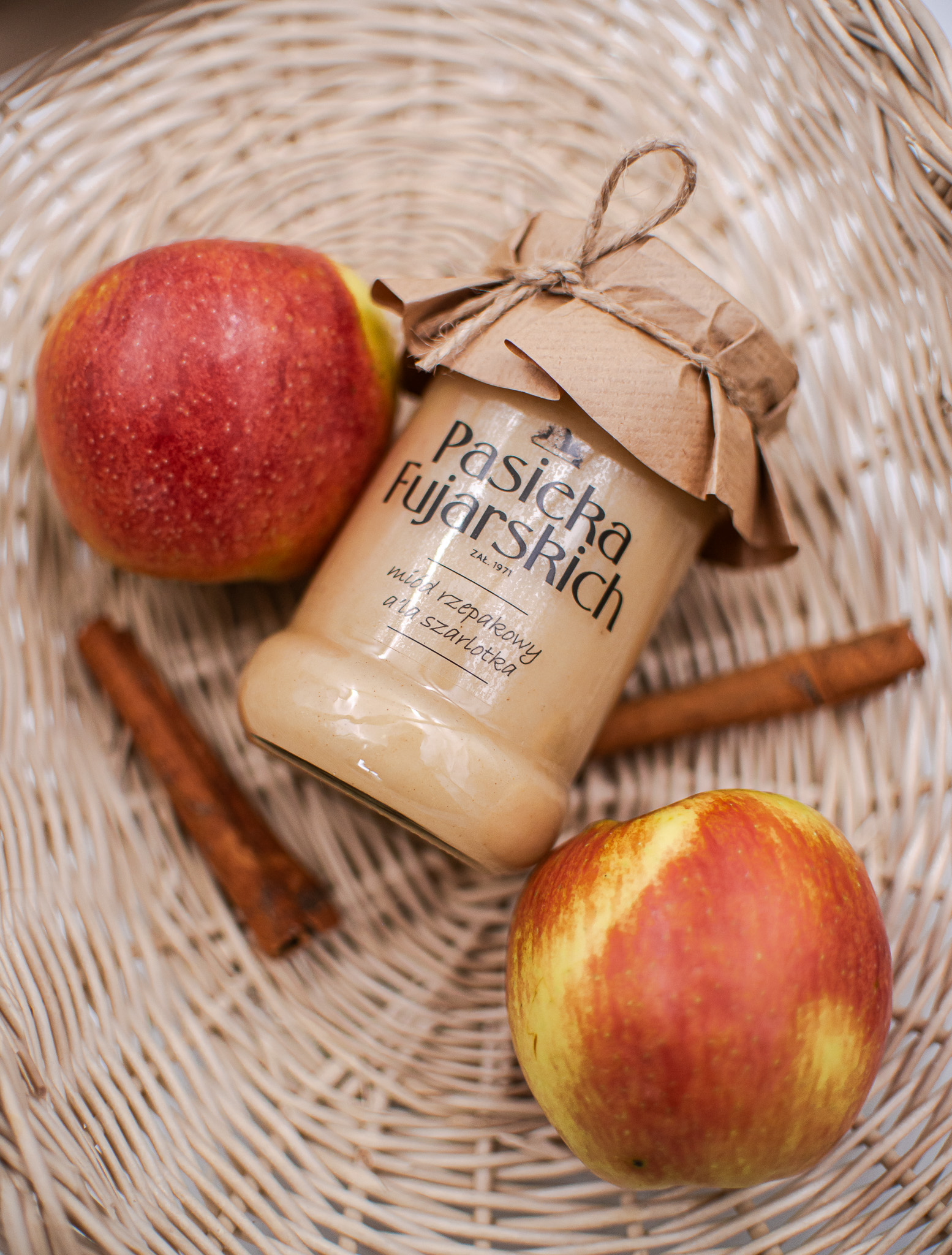 Miód Rzepakowy "Ala Szarlotka" – jabłko & cynamon - obrazek 2